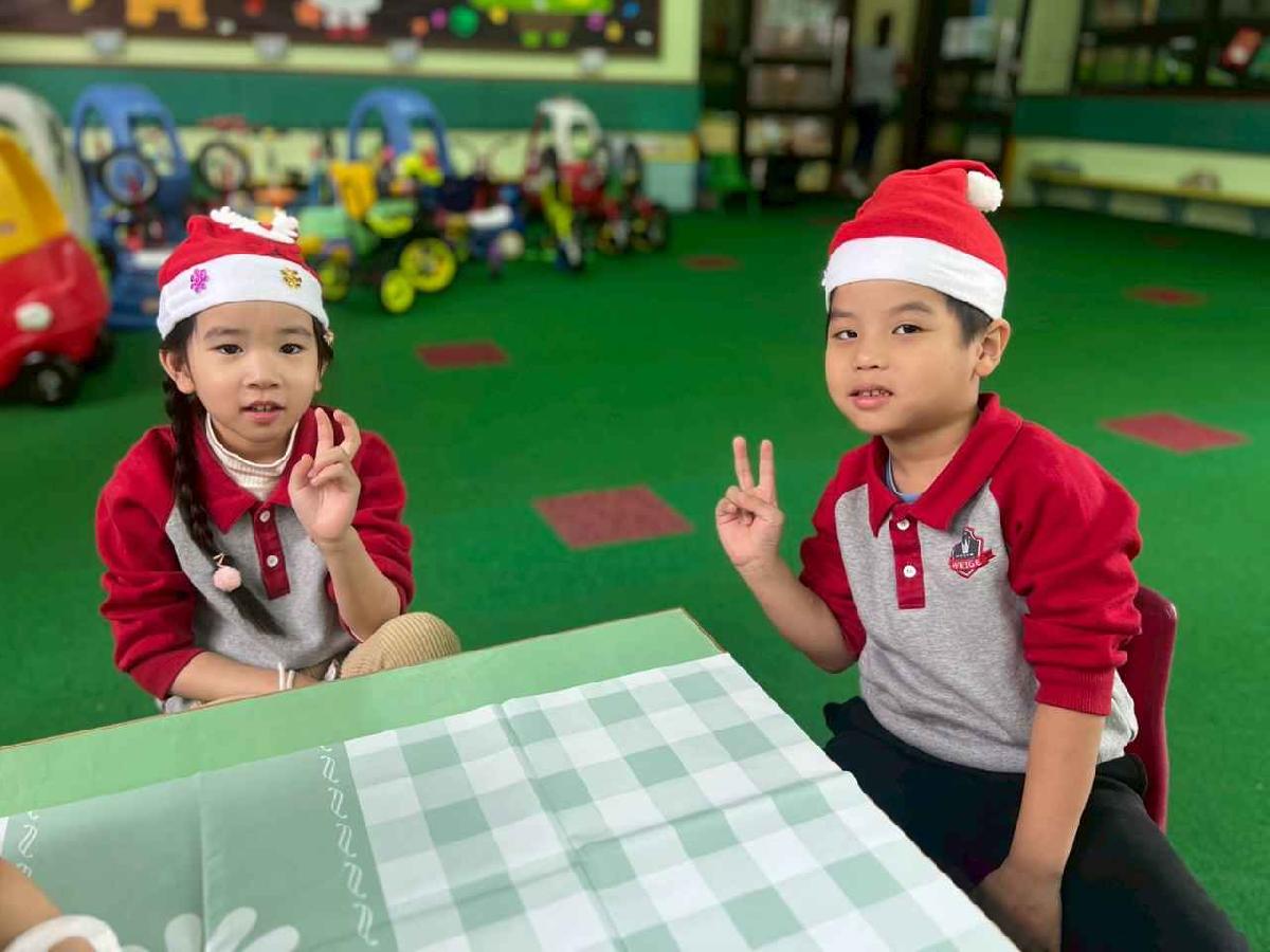 line_album_1219聖誕party_251219_9