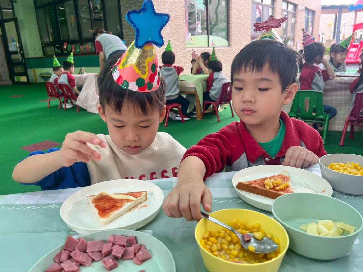 line_album_1219聖誕party_251219_14