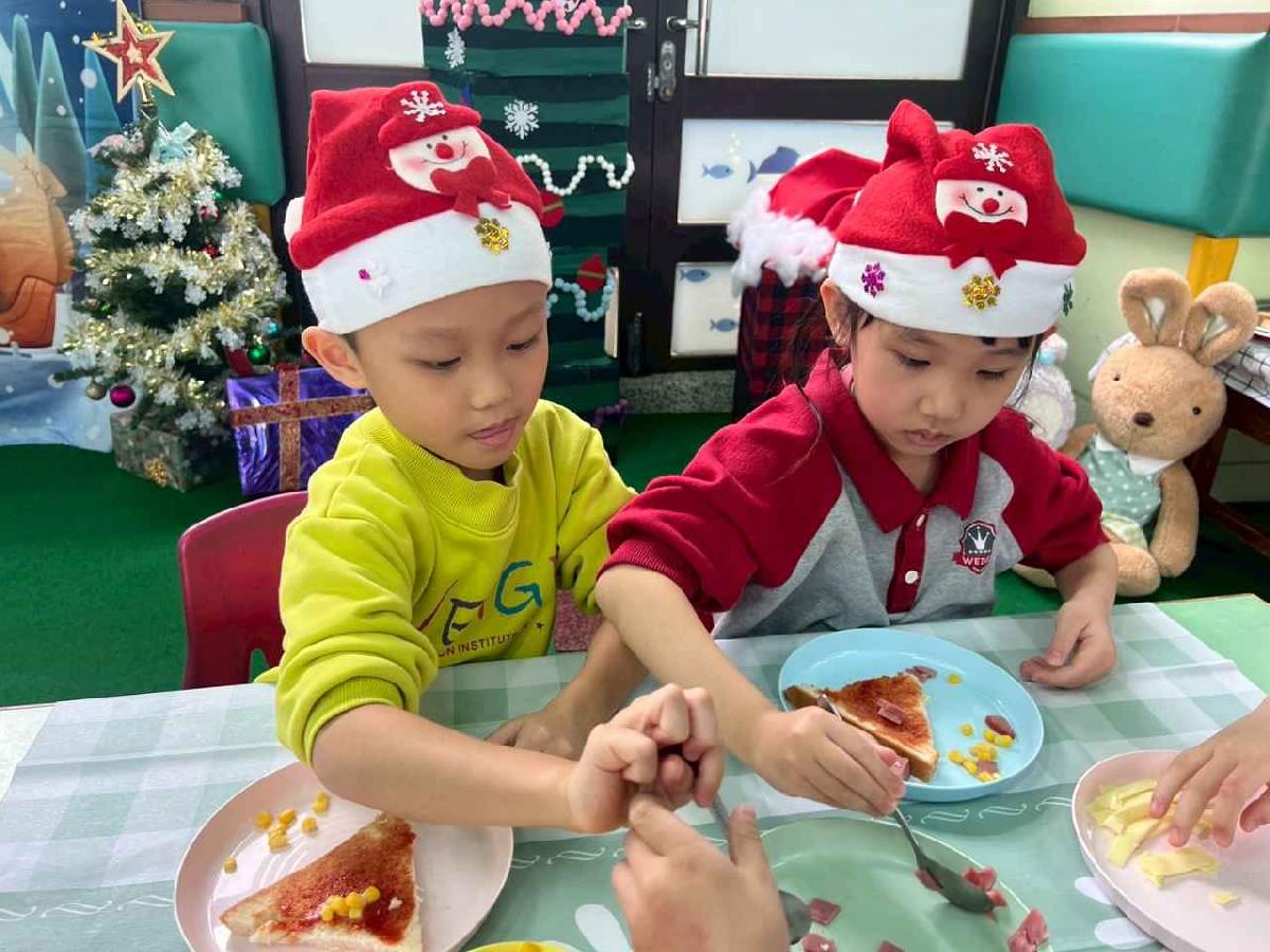 line_album_1219聖誕party_251219_17