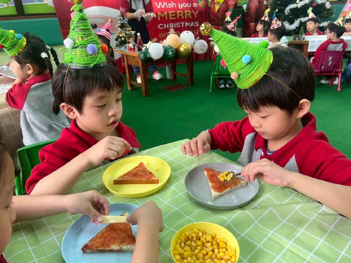 line_album_1219聖誕party_251219_37