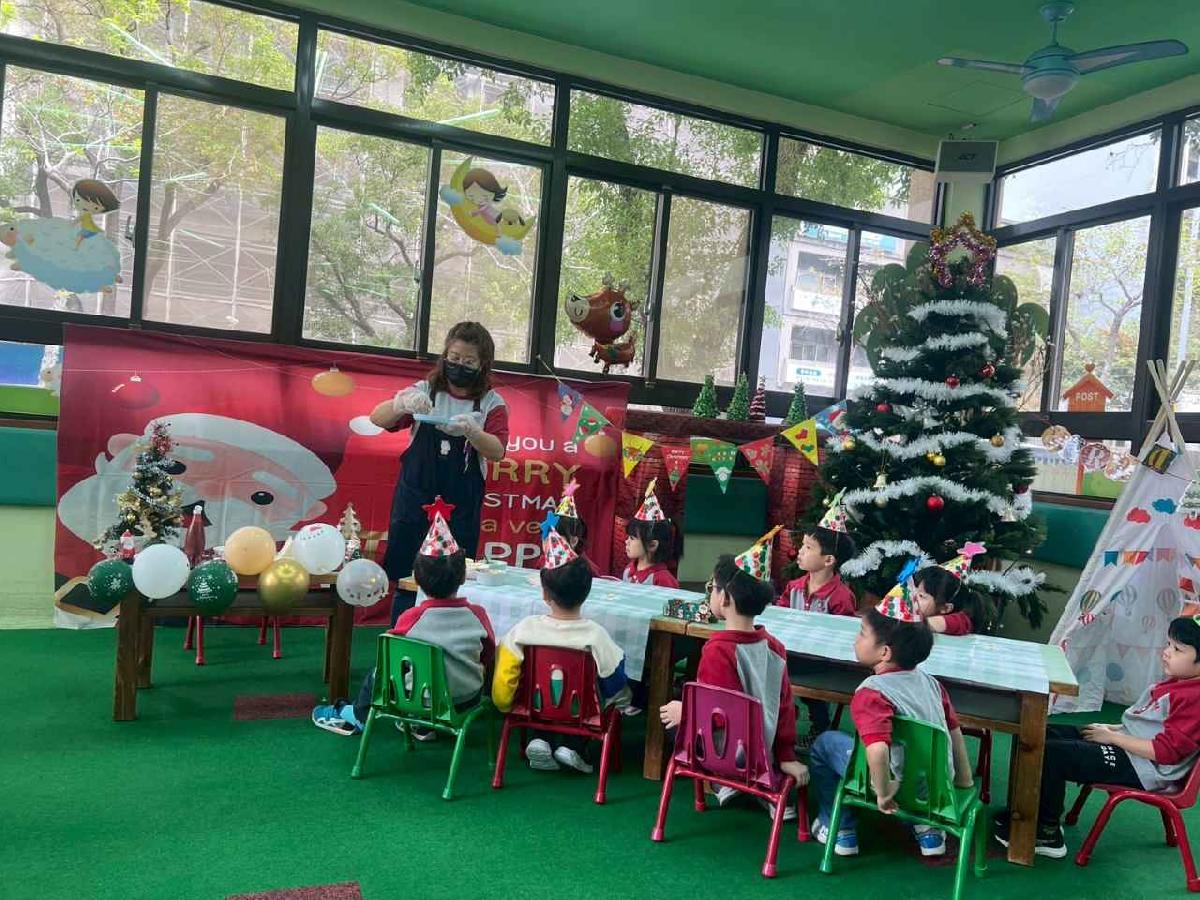 line_album_1219聖誕party_251219_38