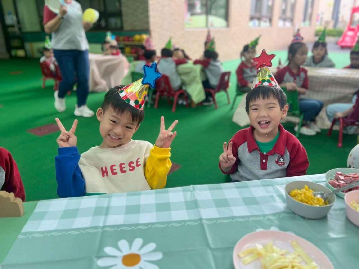 line_album_1219聖誕party_251219_42