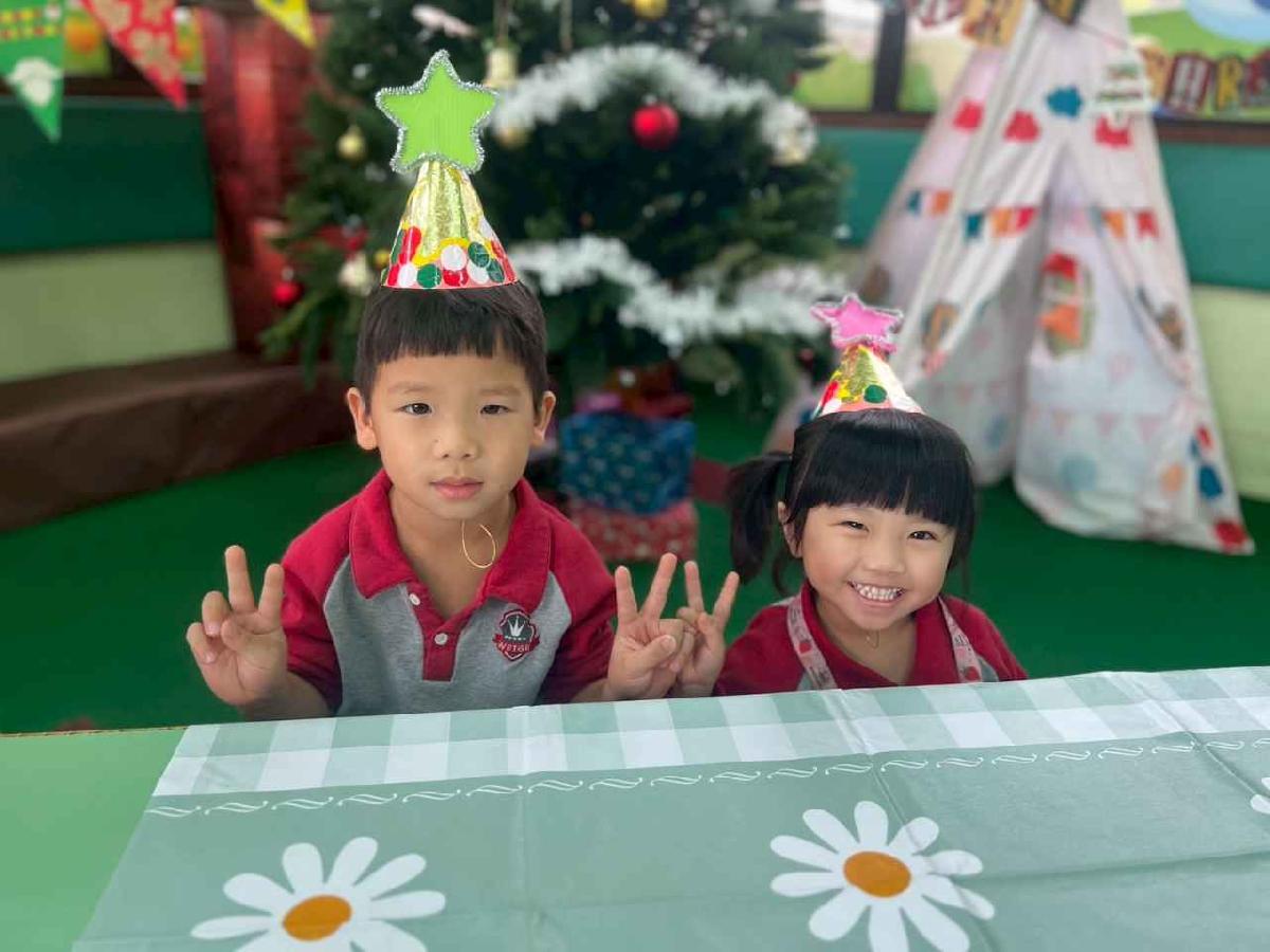 line_album_1219聖誕party_251219_43