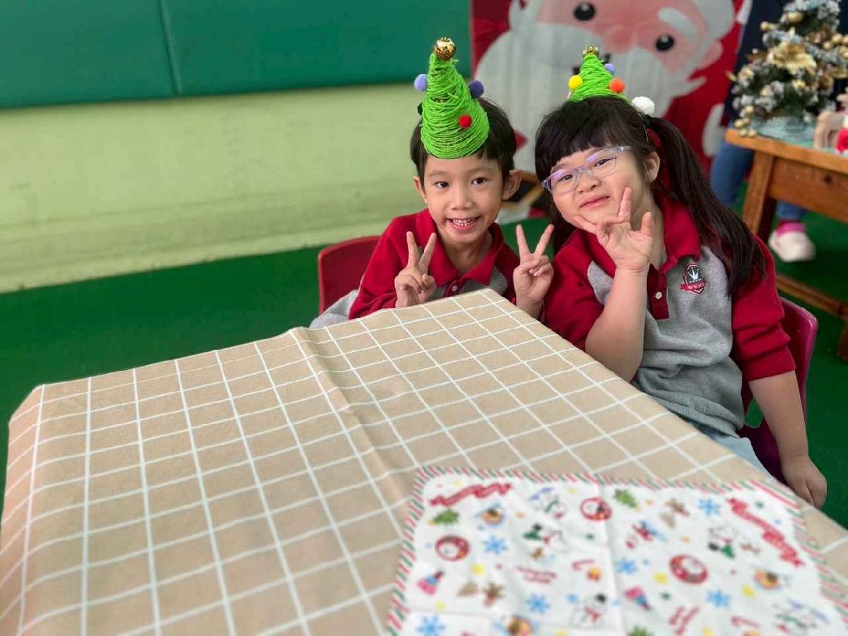 line_album_1219聖誕party_251219_46