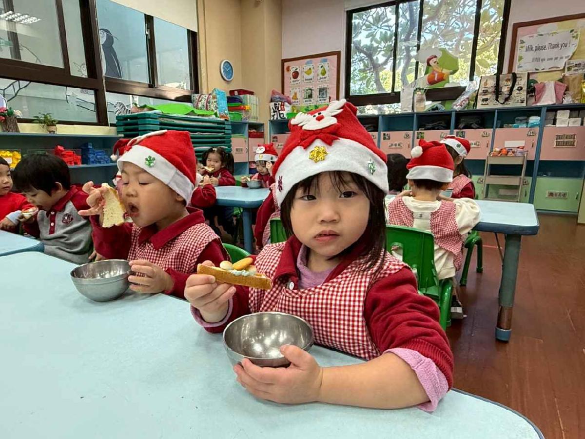 line_album_幼幼製做糖霜杯子蛋糕_251222_21