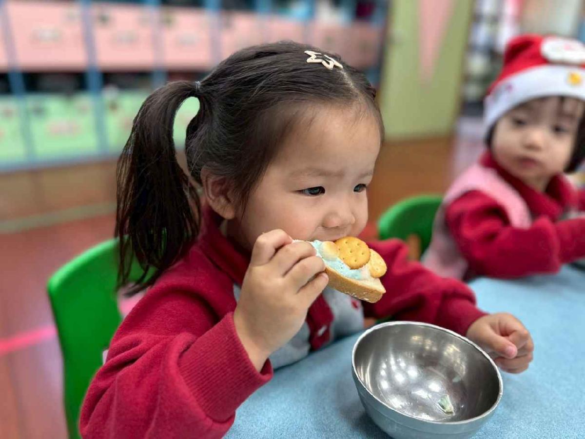 line_album_幼幼製做糖霜杯子蛋糕_251222_36