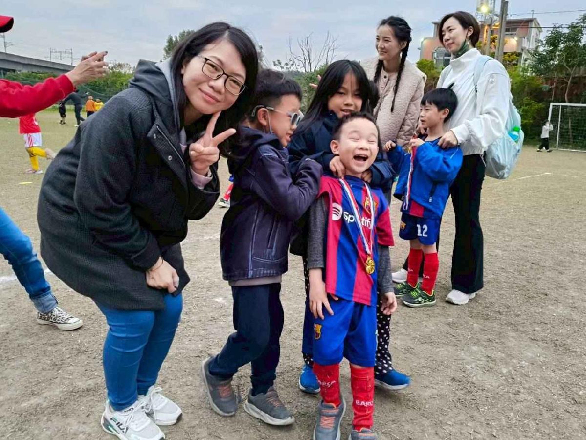 line_album_110足球友誼賽_260112_112