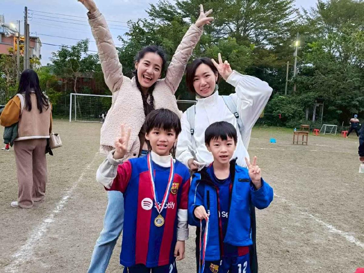 line_album_110足球友誼賽_260112_113