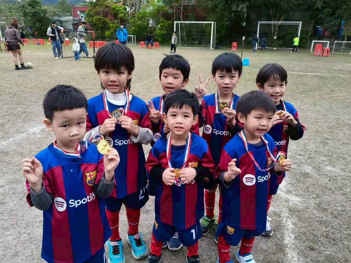 line_album_110足球友誼賽_260112_121