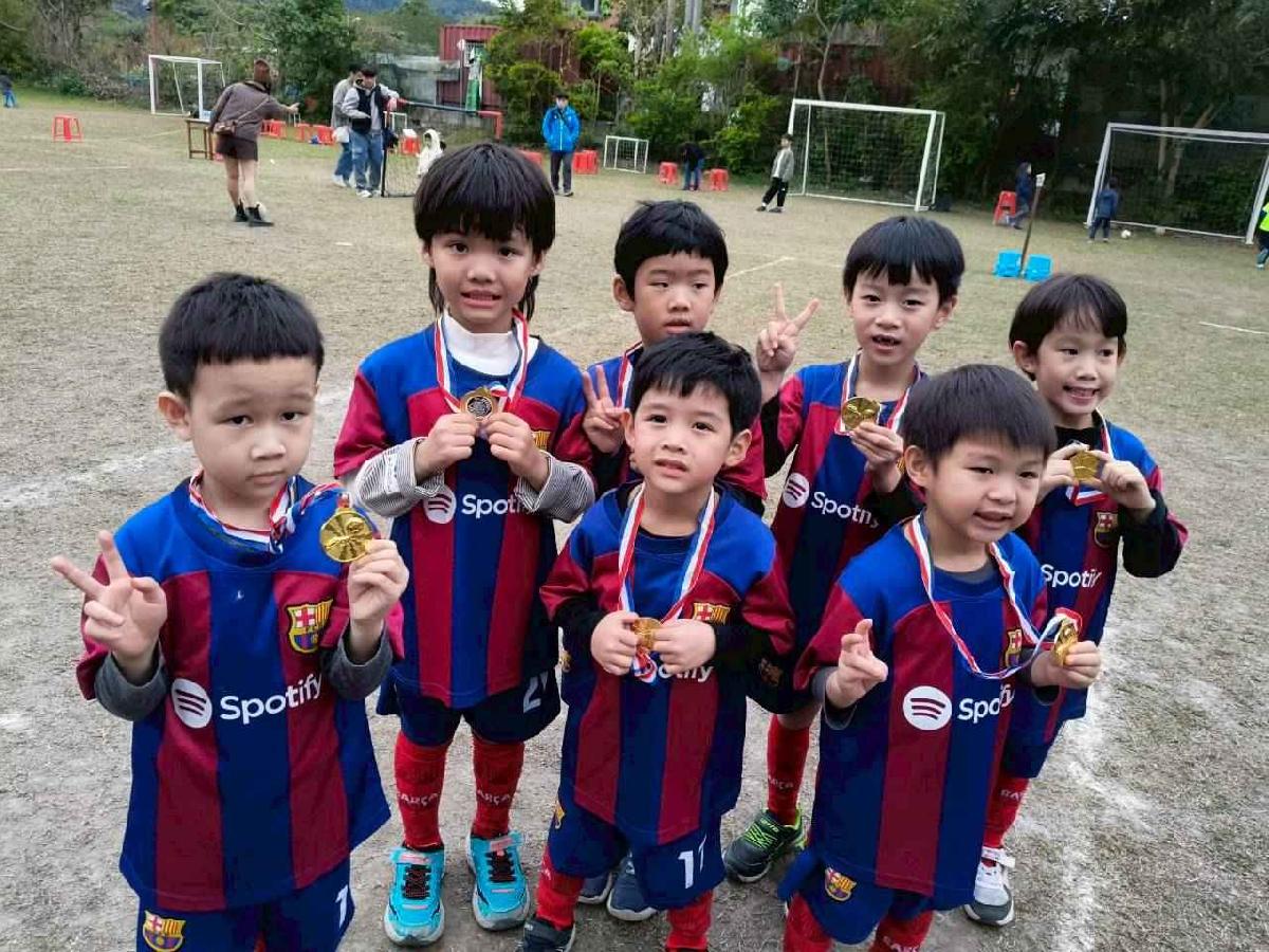 line_album_110足球友誼賽_260112_122