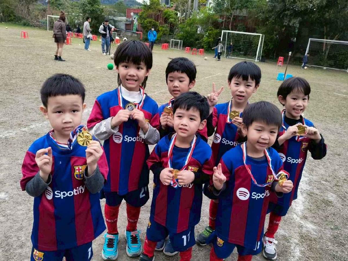 line_album_110足球友誼賽_260112_124