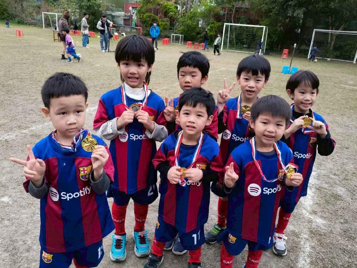 line_album_110足球友誼賽_260112_125