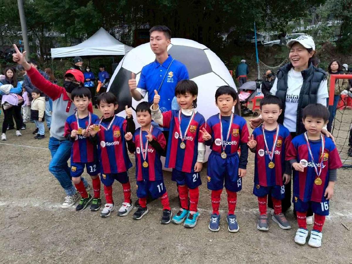 line_album_110足球友誼賽_260112_128