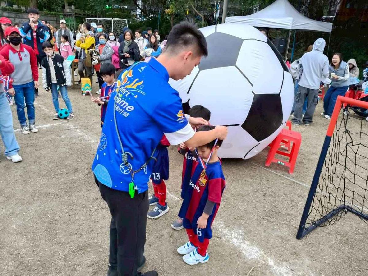 line_album_110足球友誼賽_260112_130