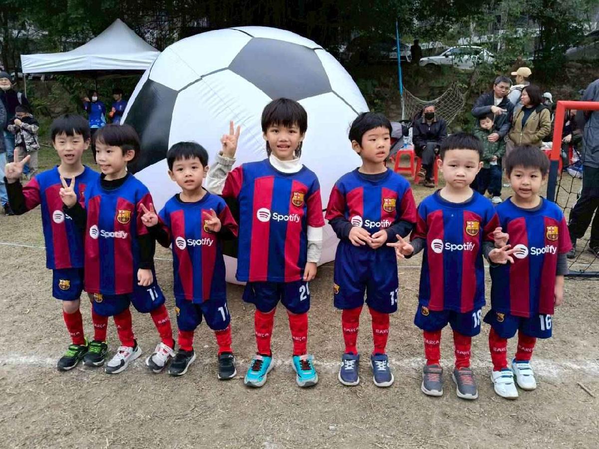 line_album_110足球友誼賽_260112_136