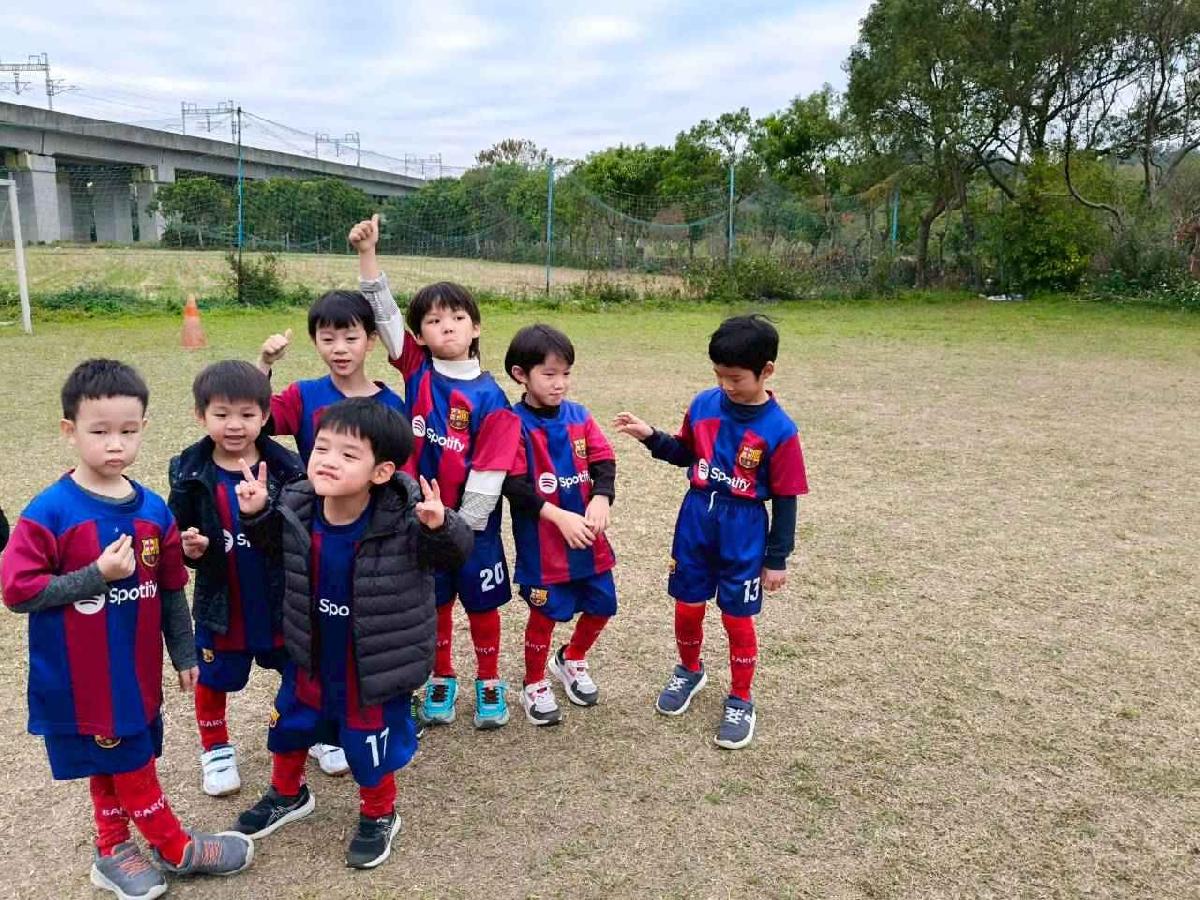 line_album_110足球友誼賽_260112_144