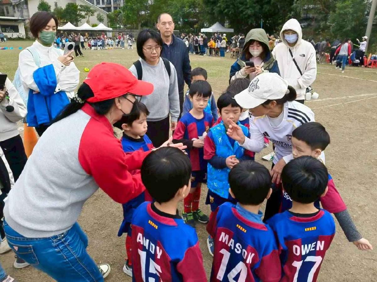 line_album_110足球友誼賽_260112_60