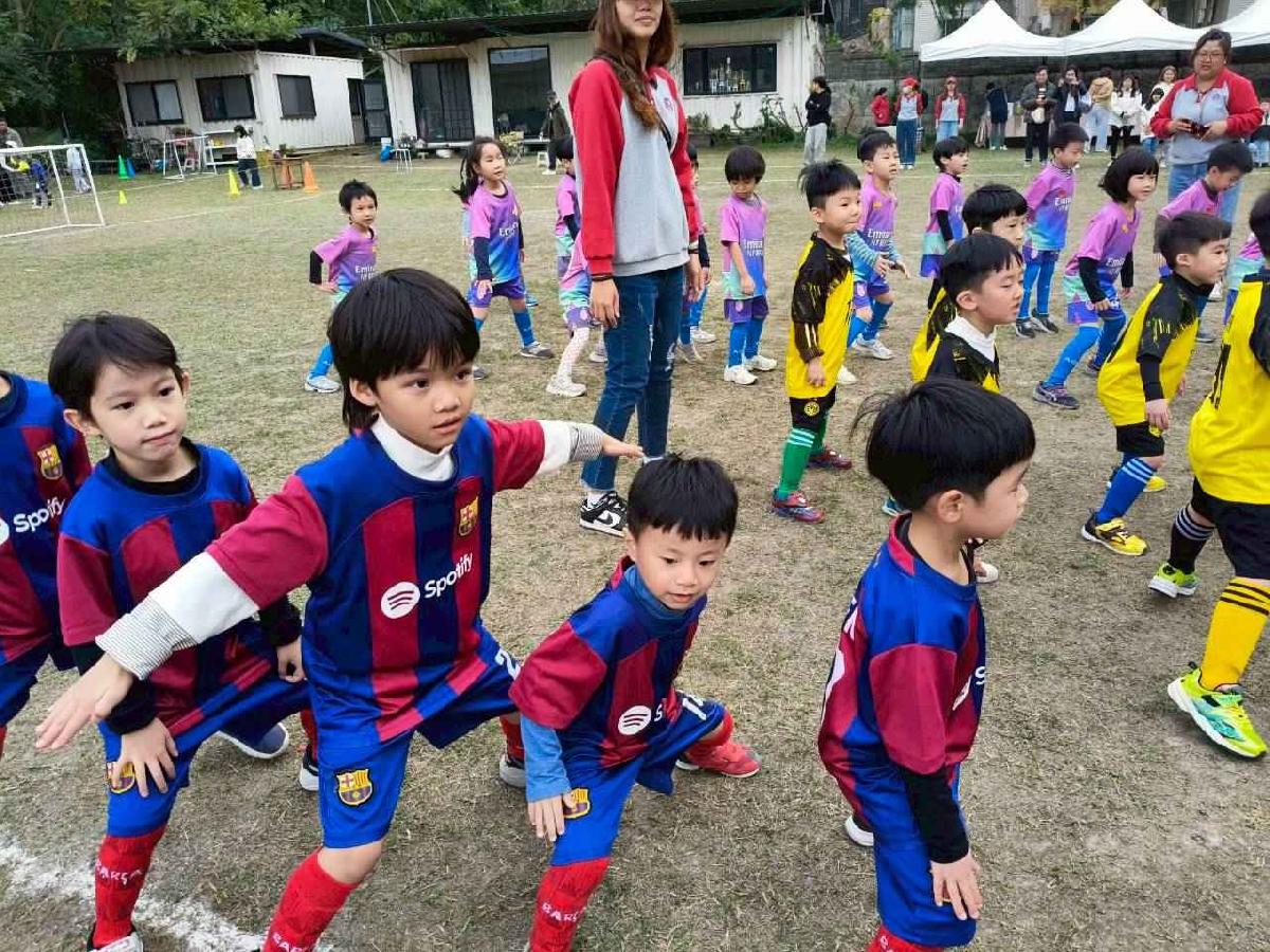 line_album_110足球友誼賽_260112_19