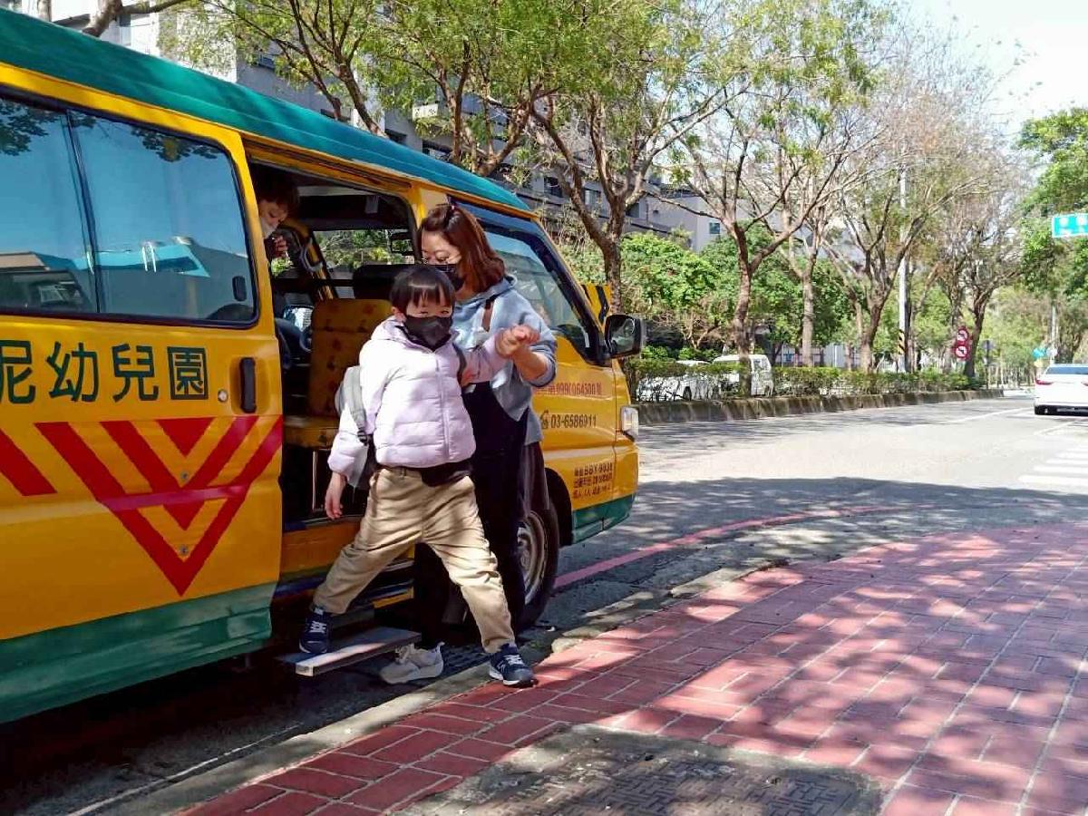 line_album_娃娃車宣導演練_260313_29