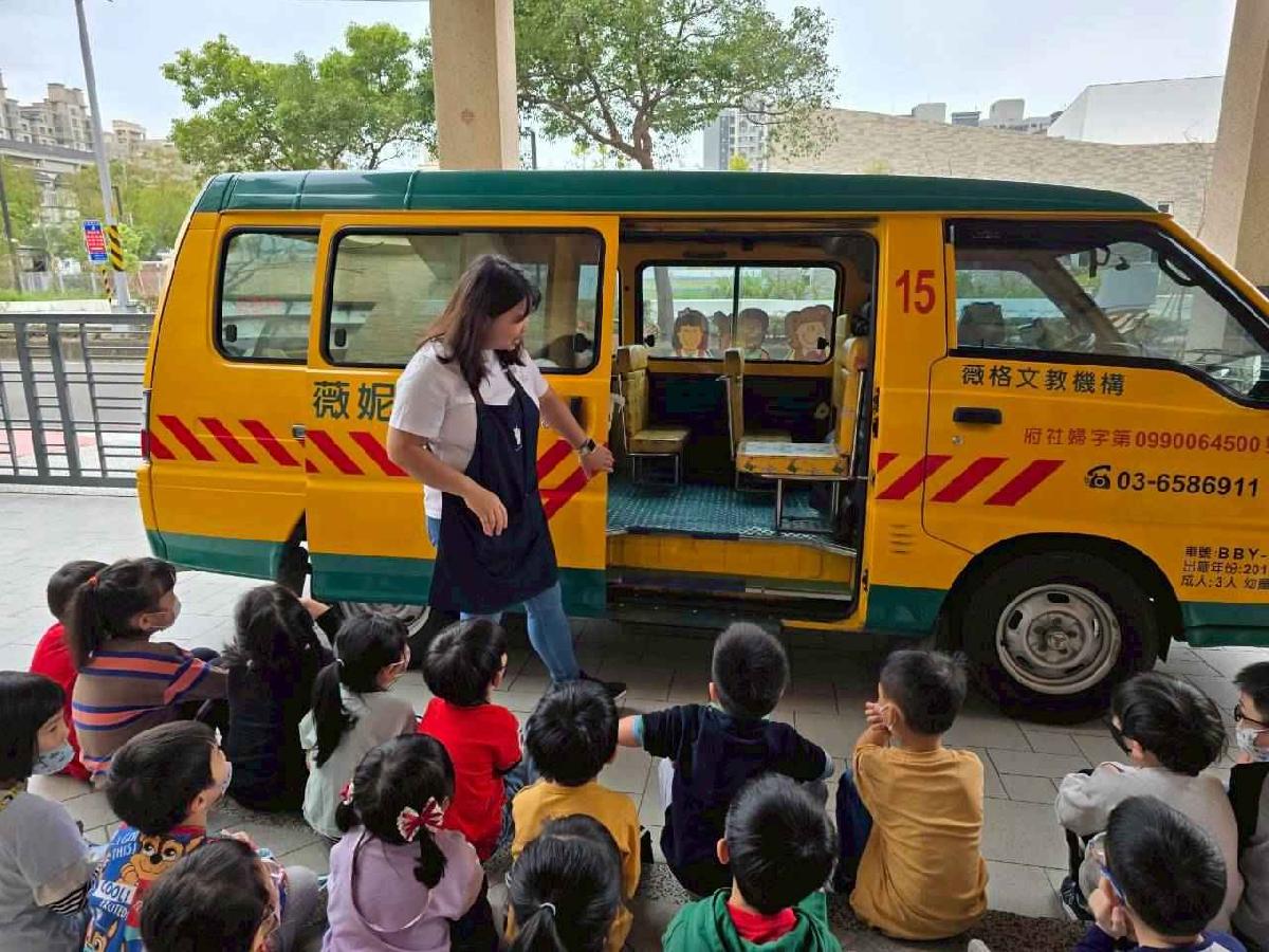 line_album_娃娃車宣導演練_260313_94