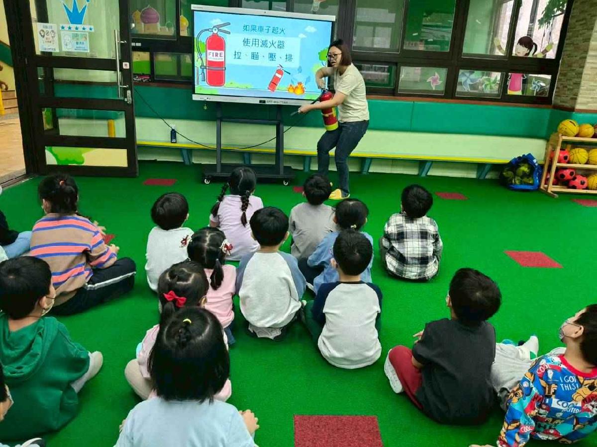 line_album_娃娃車宣導演練_260313_98