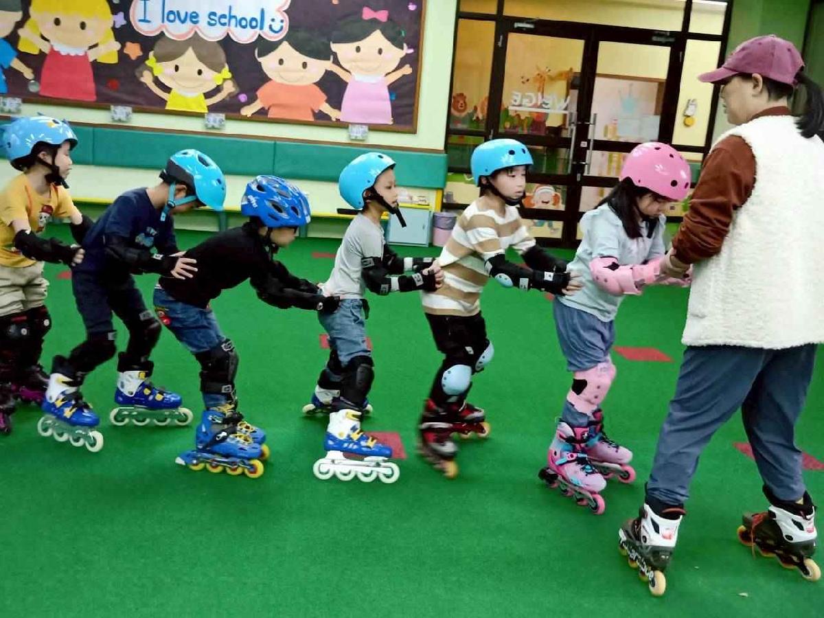 line_album_115.03.11直排輪_260311_16