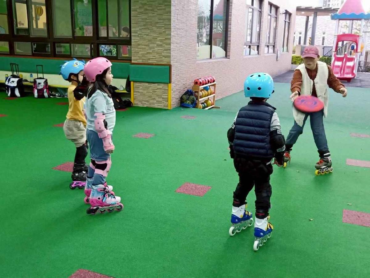 line_album_115.03.11直排輪_260311_24