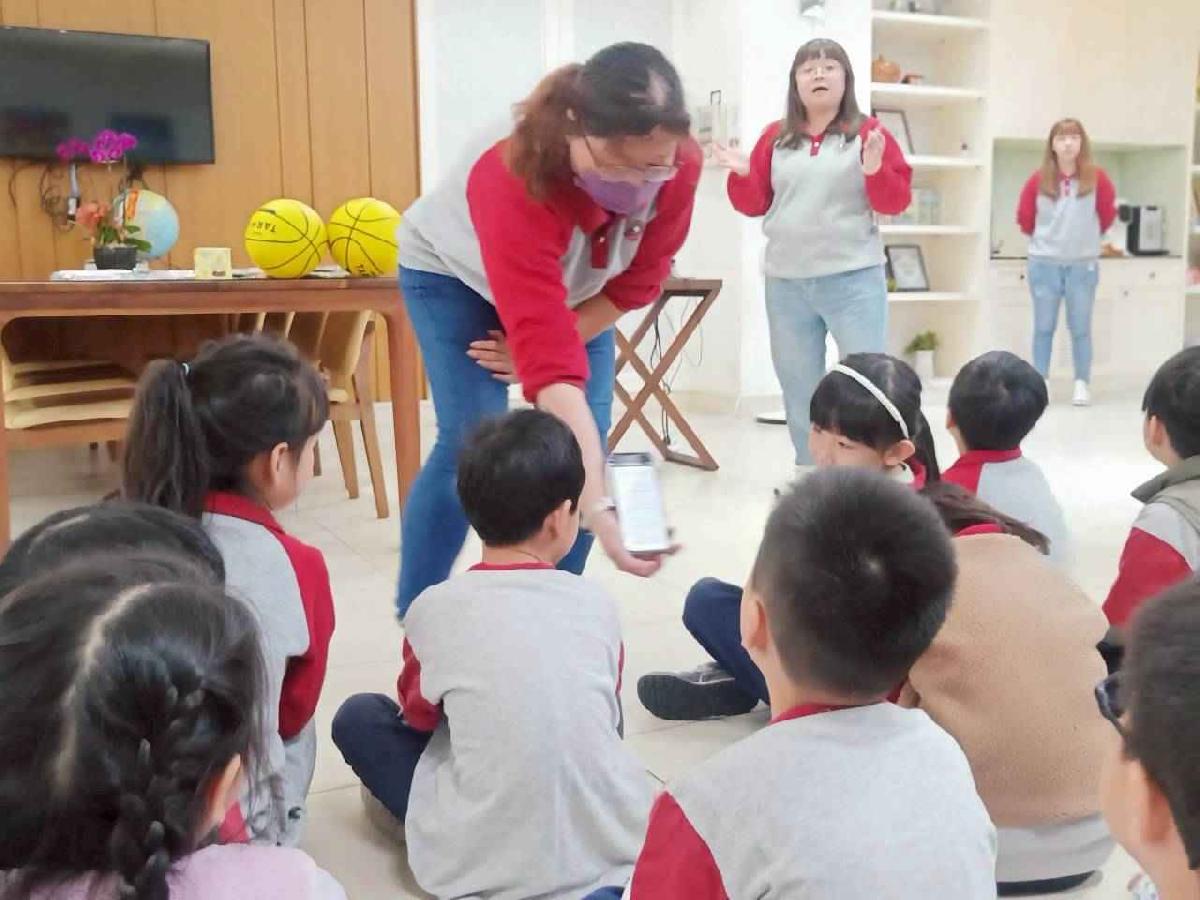 line_album_202訪安親班_01 (18)