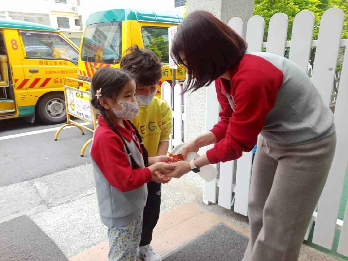 line_album_202訪安親班_001 (8)